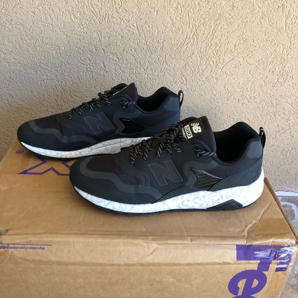 New Balance Re-engineered - Picture 3 of 4